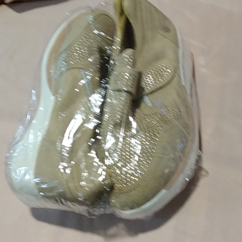 Light brown size 7 sneakers